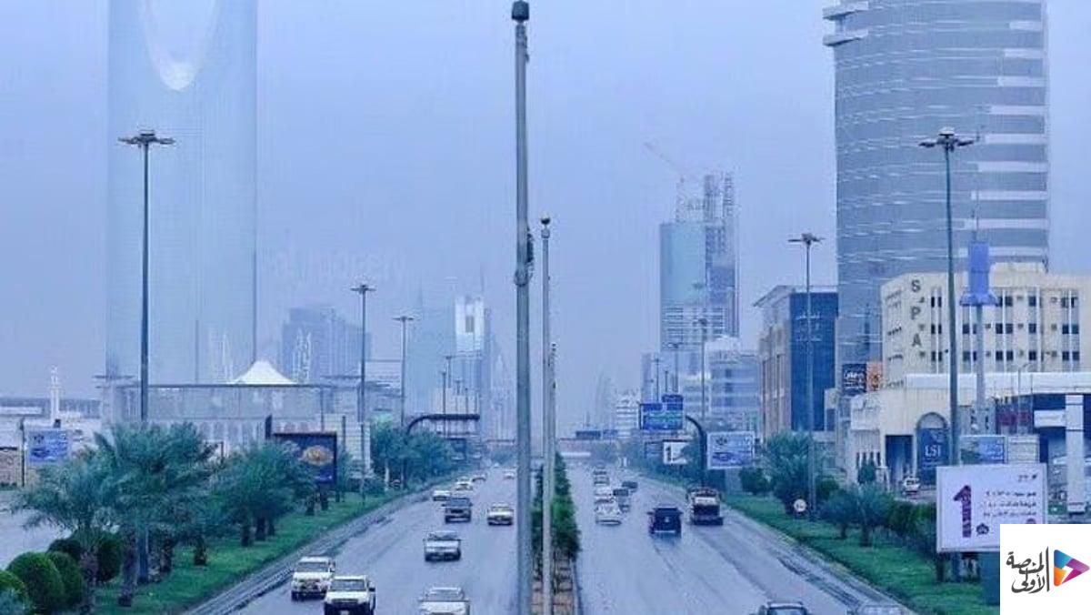 طقس المملكة الأربعاء.. أمطار رعدية على جازان وعسير ومكة المكرمة ورؤية شبه منعدمة في الجوف والحدود الشمالية