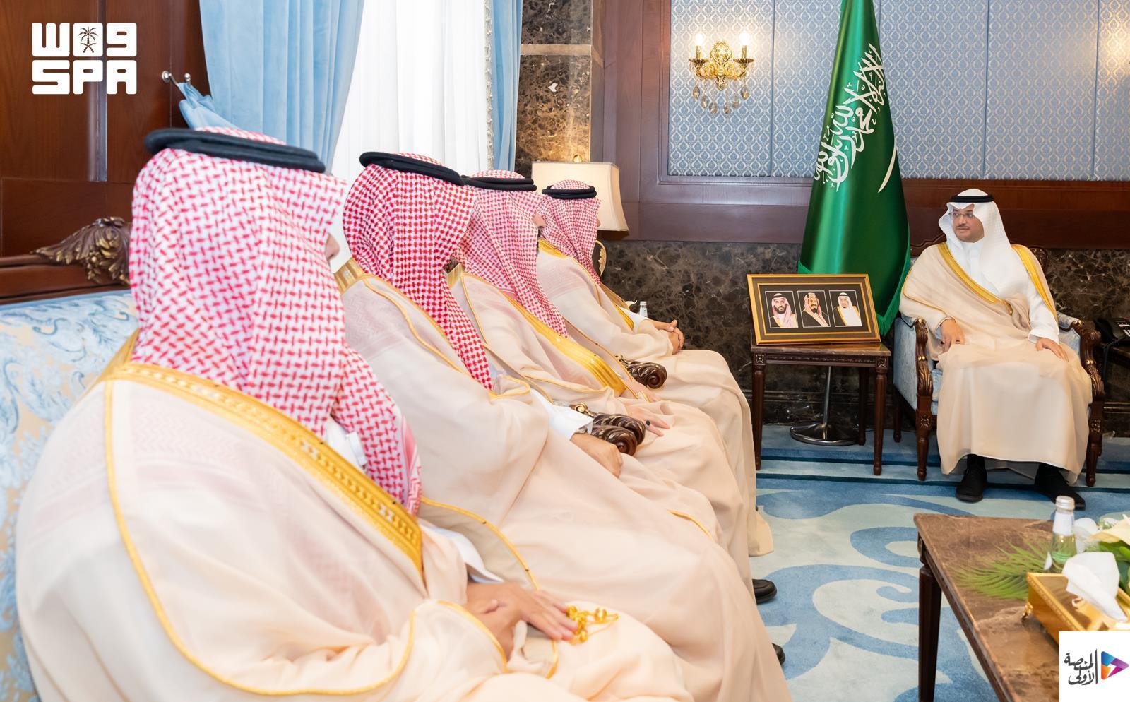محافظ الأحساء يستقبل المشرف على برنامج مستشفى قوى الأمن بالدمام