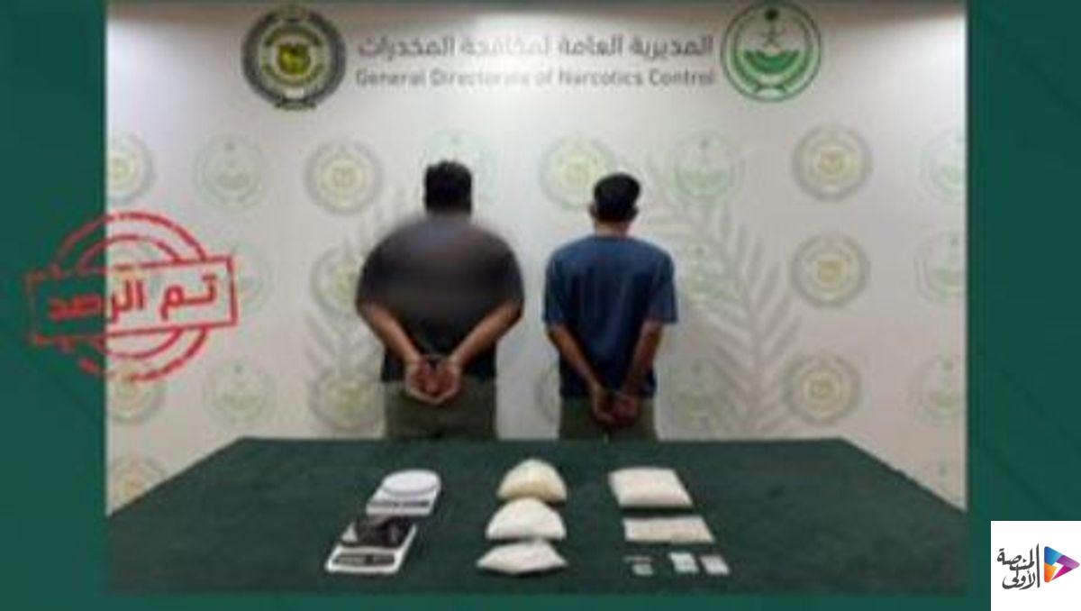 ضبط مقيمين من الجنسية البنجلاديشية لترويجهما الهيروين والميثامفيتامين بالشرقية