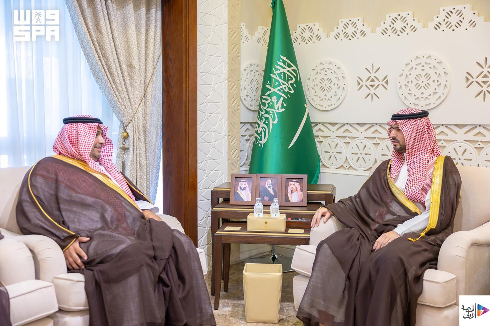 نائب أمير المنطقة الشرقية يستقبل نائب وزير السياحة
